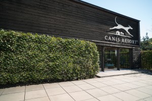 Canis Resort Front